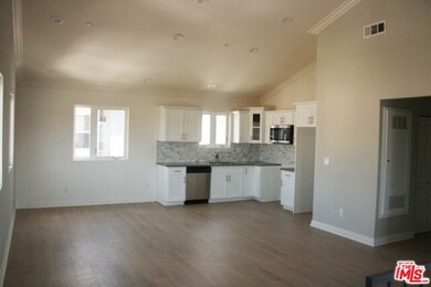 4872 Saint Elmo Dr, Los Angeles, CA 90019 - photo 5