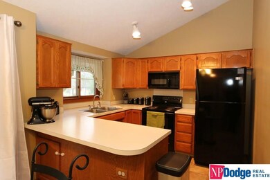 4637 N 127th St, Omaha, NE 68164 - photo 2