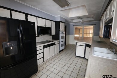 2720 Sunnybrook Dr, Tyler, TX 75701 - photo 6