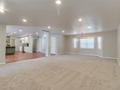 2420 NW 120th St, Oklahoma City, OK 73120 - photo 5