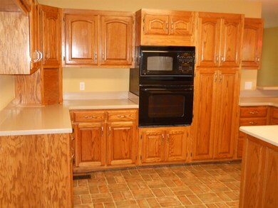 200 Coble Rd, Shelbyville, TN 37160 - photo 7