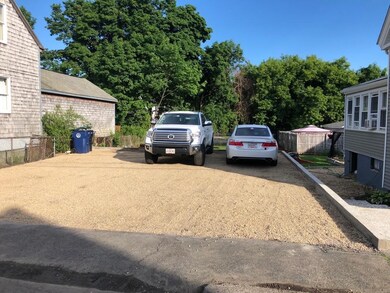 17 Albion St, Salem, MA 01970 - photo 2