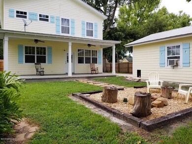 Firepit & Detached Garage
