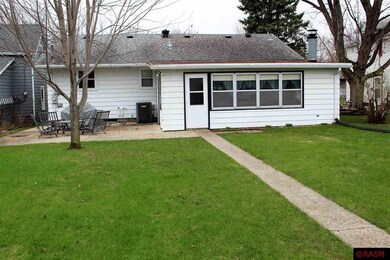 906 N Jefferson St, New Ulm, MN 56073 - photo 4