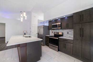 4173 Davie Ct, Jacksonville, FL 32210 - photo 6