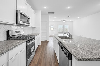 215 Intrepid Trail, Magnolia, TX 77354 - photo 4