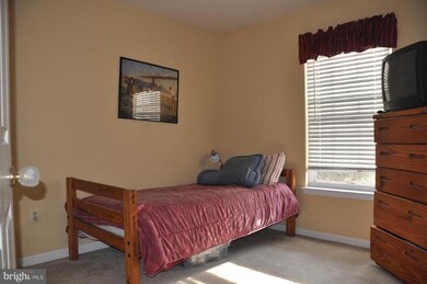 2706 Guares Ct, Crofton, MD 21114 - photo 4