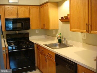 102 Durham Ct, Harleysville, PA 19438 - photo 5