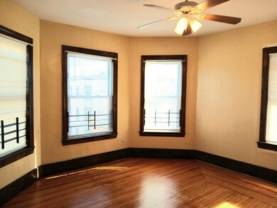 44 B Park St unit 3, Lynn, MA 01905 - photo 3