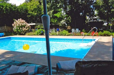 9 Kim Dr, Albany, NY 12211 - photo 5