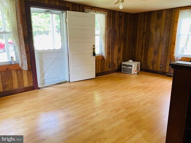 24707 Oaks Ave, Cascade, MD 21719 - photo 6