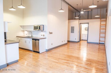 Studio 304