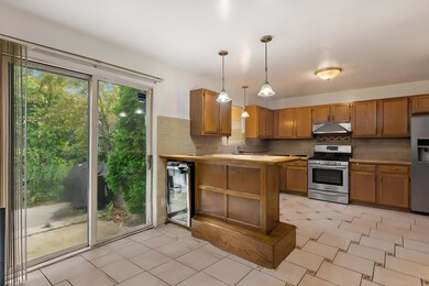 2632 Peppertree Ln, Waukegan, IL 60085 - photo 4