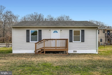 2542 Sycamore Ave, Sparrows Point, MD 21219 - photo 2