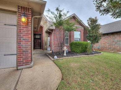 18304 Haslemere Ln, Edmond, OK 73012 - photo 5