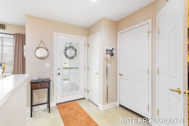 6-web-or-mls-1112-fountain-view-cir