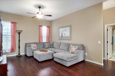 851 E Roubidoux St-6