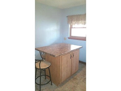 Kitchen. Kitchen Island with Seating
