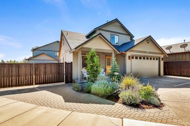 19649 Harvard Place, Bend, OR 97702 - photo 2