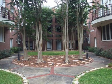 11842 Taylorcrest Rd unit 11, Houston, TX 77024 - photo 4