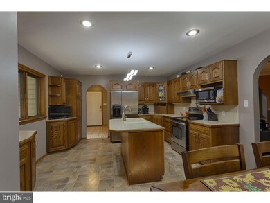 4050 Hillview Rd, Temple, PA 19560 - photo 6