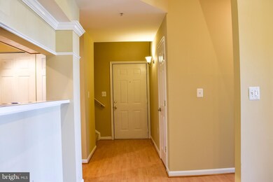 20451 Chesapeake Square unit 300, Sterling, VA 20165 - photo 4
