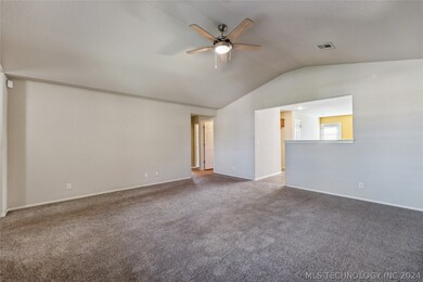 2721 N 21st St, Broken Arrow, OK 74012 - photo 4