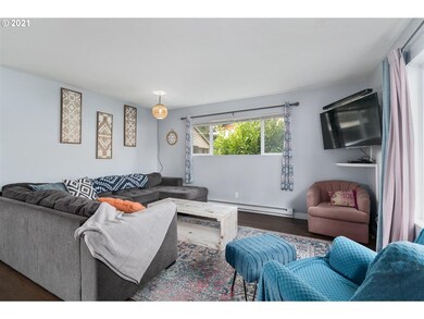 3053 Hemlock St, Longview, WA 98632 - photo 5