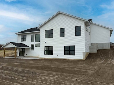 1532 3rd St SW, Mount Vernon, IA 52314 - photo 5