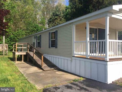 87 Paradise Ln, New Bloomfield, PA 17068 - photo 2