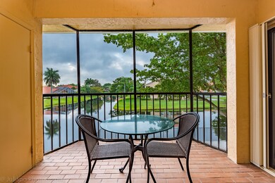 23032 Island View unit B, Boca Raton, FL 33433 - photo 5