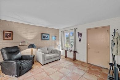 136 W Camino Alameda unit B, Green Valley, AZ 85614 - photo 3