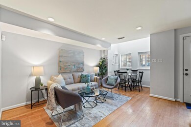 2502 M St NW unit 2502, Washington, DC 20037 - photo 3