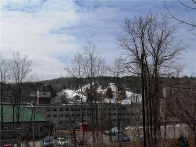 View. Mill Street Caf? Restaurant...