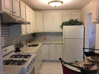 5 Pheasant Run, Edison, NJ 08820 - photo 4