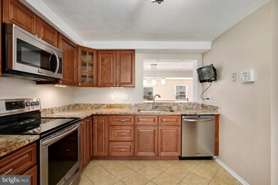 3613 Autumn Glen Cir, Burtonsville, MD 20866 - photo 6