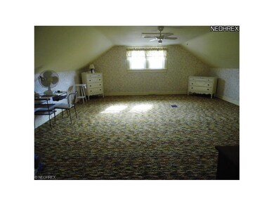 911 Stow St Kent, OH 44240   3 Bedroom 1.5 Bath. 1