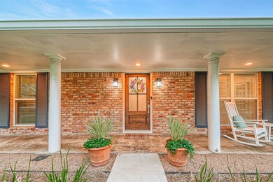 6427 Kury Ln, Houston, TX 77008 - photo 2