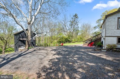 897 E Schuylkill Rd, Pottstown, PA 19465 - photo 5