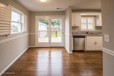 6103 Herron Ct, Louisville, KY 40229 - photo 6