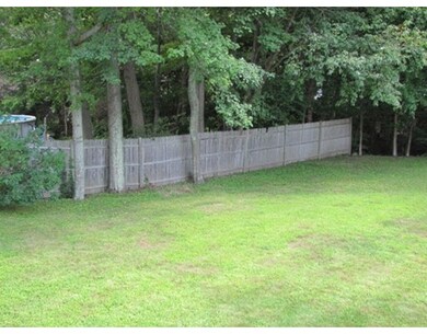 123 Bumble Bee Cir, Shrewsbury, MA 01545 - photo 7