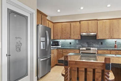 4123 SW Salmon Place, Redmond, OR 97756 - photo 6