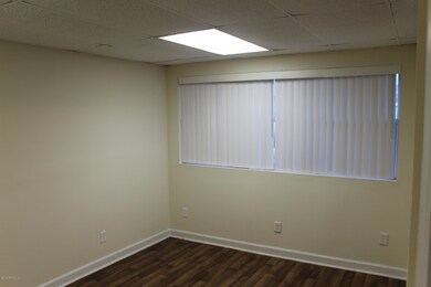 10575 Pine Estates Rd E, Jacksonville, FL 32218 - photo 5