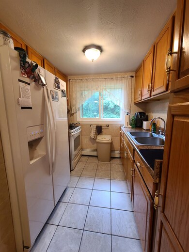 21 Spaulding St unit 3, Milford, NH 03055 - photo 5