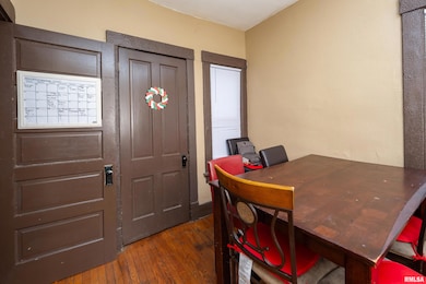 125 E Locust St, Davenport, IA 52803 - photo 6