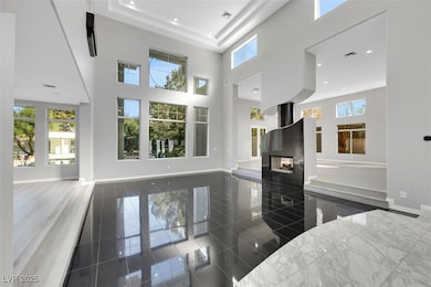 3860 Hildebrand Ln, Las Vegas, NV 89121 - photo 3