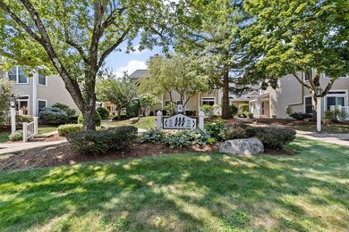 75 Bradford Commons Ln unit 75, Braintree, MA 02184 - photo 2