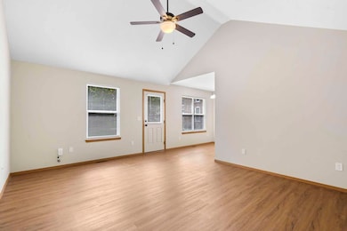 1634 W Nichols St, Springfield, MO 65802 - photo 4