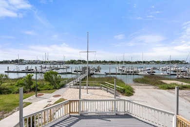 Welcome to Mariner's Cay Marina