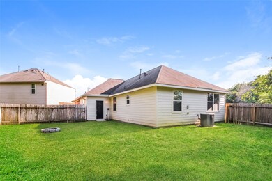 669 Fallow Ln, Alvin, TX 77511 - photo 3